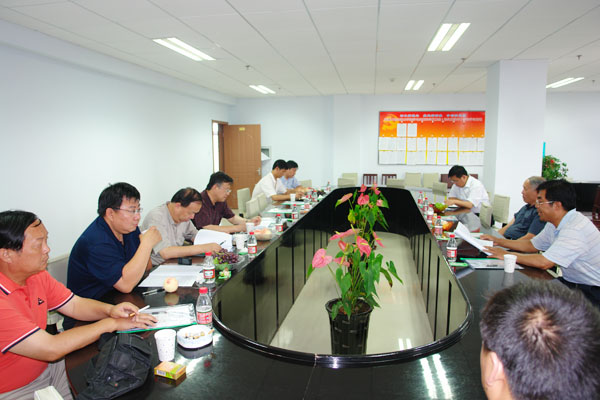 国家教育部领导到万象城官网视察调研