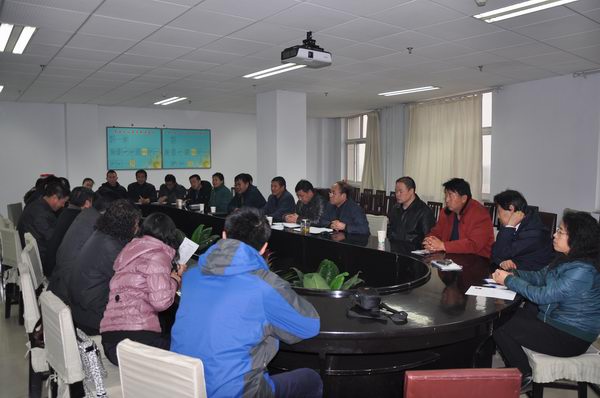 巴州和硕县人社局领导专程来万象城官网看望新疆班学员