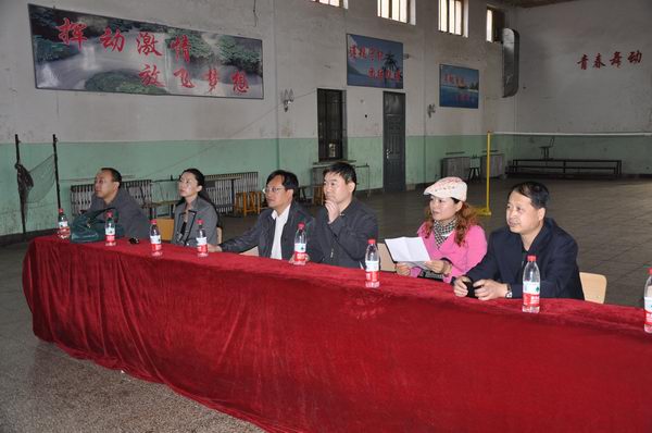 市大中专院校思想政治教育研究会秘书长莅临万象城官网