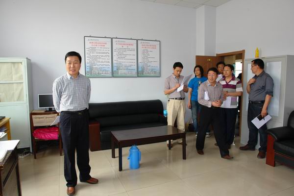 万象城官网开展生活环境和办公环境大检查