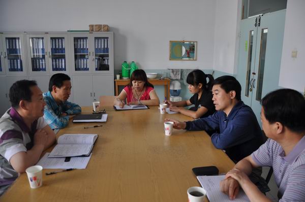 党委副书记张树敏到汽车工程系和机械工程系调研