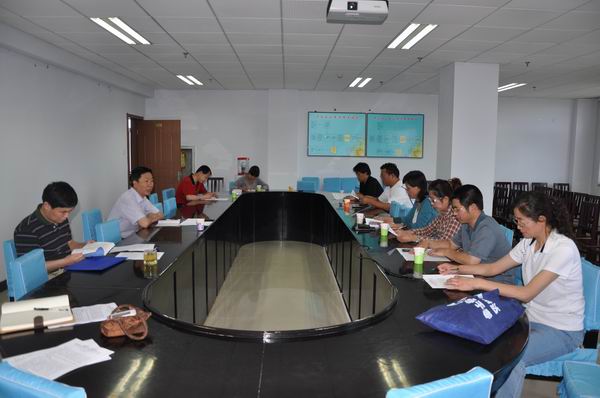 学院召开解放思想大讨论民主党派代表座谈会