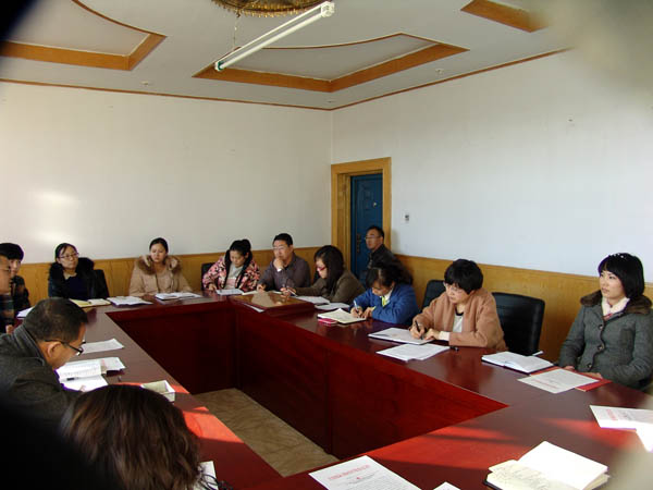 万象城官网召开入学教育暨学风建设活动总结交流会