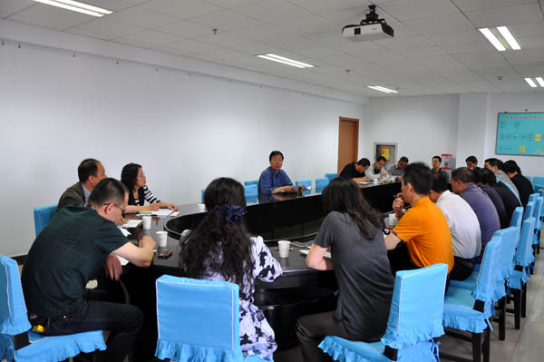 学院召开教育实践活动第三次推进会暨述职测评大会