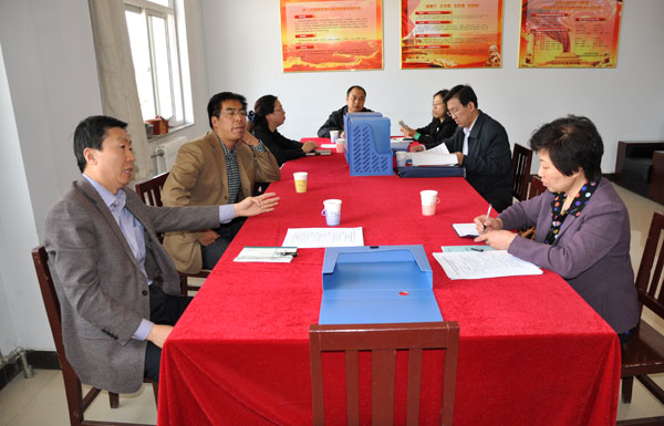 市委督导组来万象城官网督导检查教育实践活动开展情况