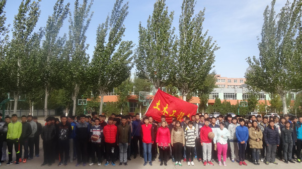 土木工程系举办“新生杯”篮球赛