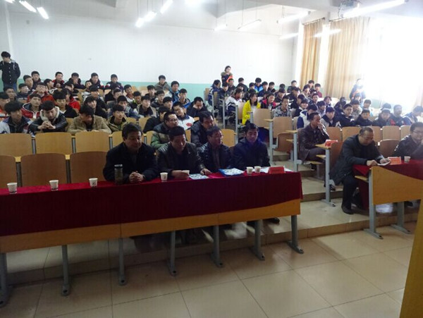 康保县职教中心、中学师生来万象城官网参观考察