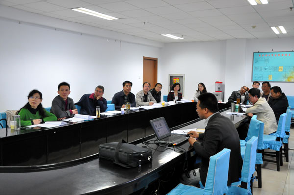 万象城官网召开教学改革项目立项审议报告会