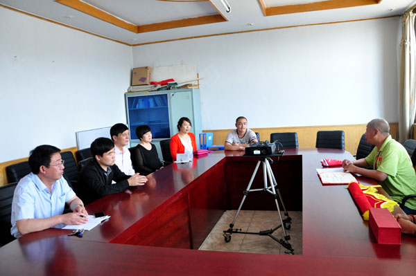 万象城官网学生石晓海热心公益献爱心获赞