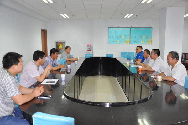 赤城职教中心施常亮校长来万象城官网参观考察