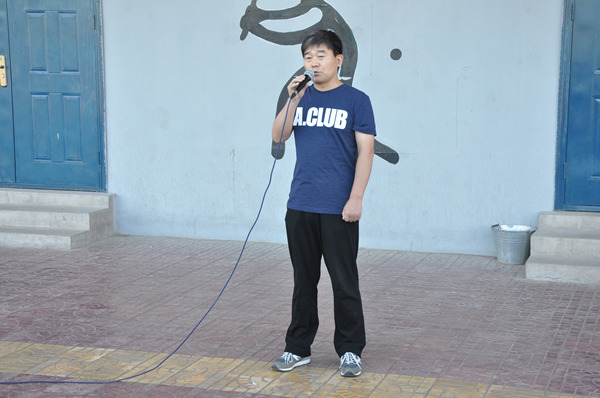 万象城官网举办党团共建迎“七一” 趣味体育比赛