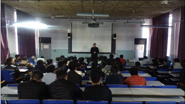 土木工程系举办第二十期业余党校分班培训