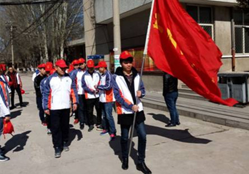 土木工程系开展雷锋月主题系列活动