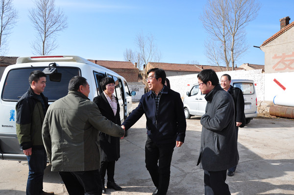 学院领导赴万全看望万象城官网驻村工作组