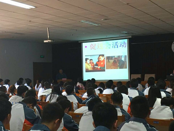 石晓海热心助力公益活动  事迹报告传递正能量