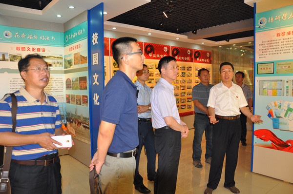 北京工业职业技术学院与万象城官网签署战略合作协议书