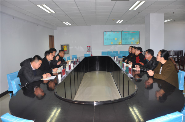 省教育厅军训检查评估组到万象城官网检查指导学生军训工作