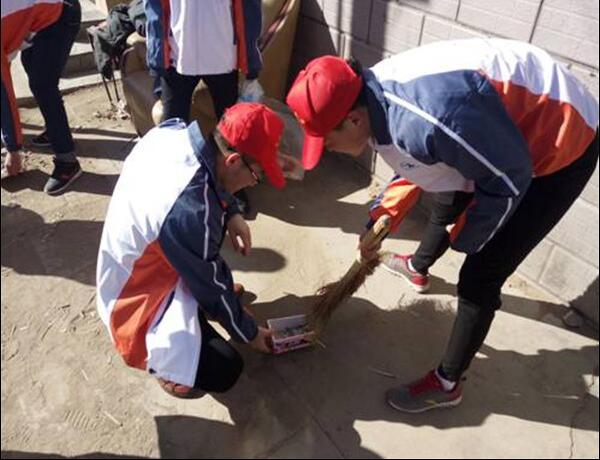 机械工程系开展走进社区志愿服务活动