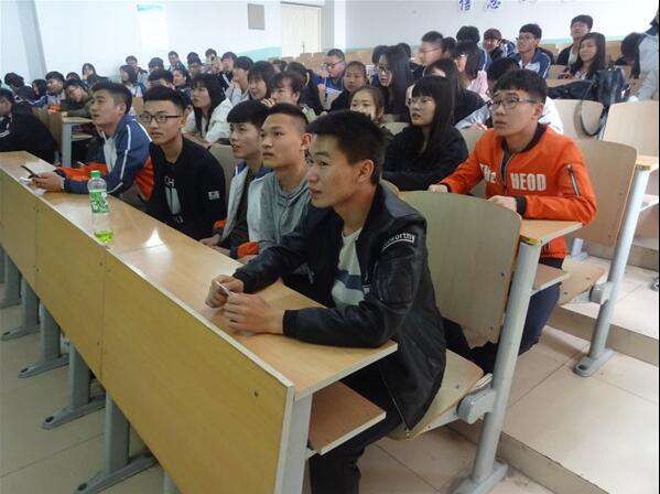 信息工程系举办中华好诗词大赛