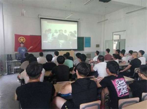 机械工程系举办“一学一做”主题团日活动