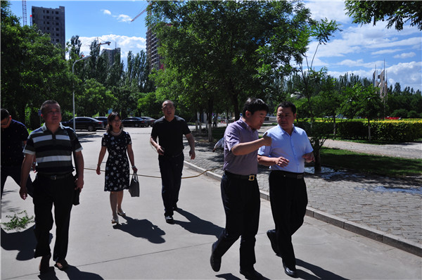 秦皇岛抚宁职教中心领导来万象城官网参观交流