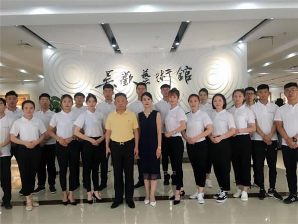 信息工程系志愿者为吴欢艺术馆开幕提供志愿服务