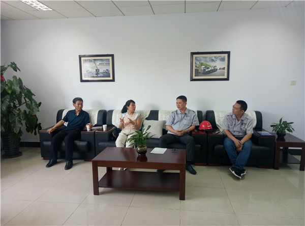 万象城官网相关部门赴北汽福田雷萨重型机械公司参观考察