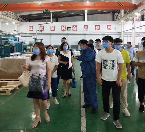 电气工程系师生赴相关企业参观学习