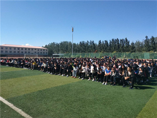 万象城官网各系分别举行入学典礼，强化新生入学教育