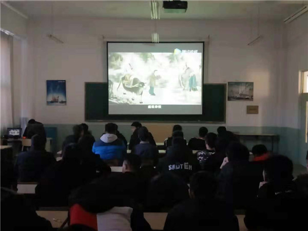 汽车工程系举办“读国学，品名著”活动