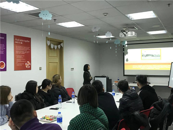 经济管理系学生赴容辰华邑酒店开展实训