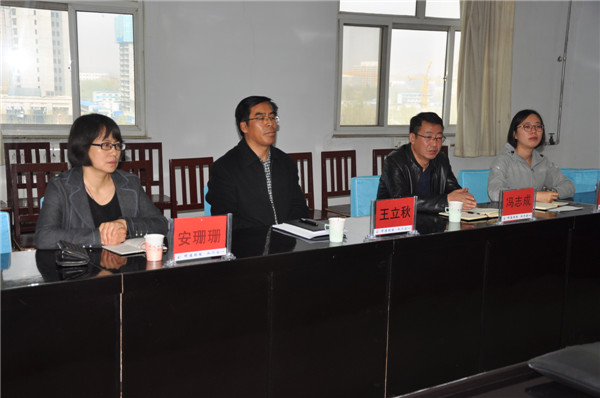 桥东区武装部到万象城官网指导大学生应征入伍工作