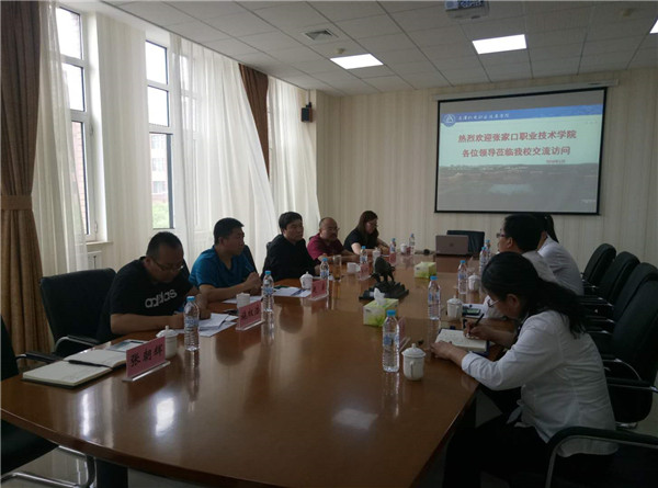 学院党委副书记张树敏赴天津看望挂职干部