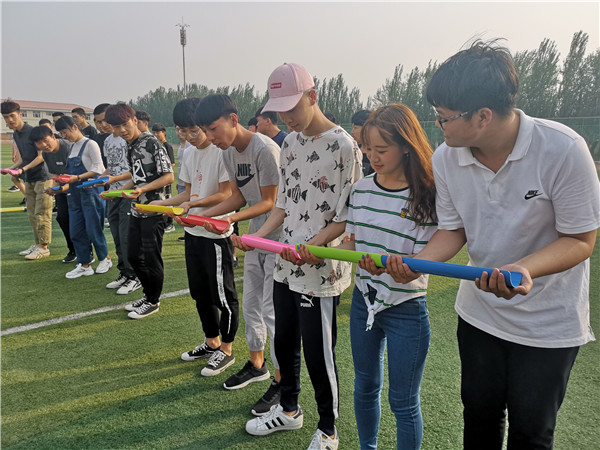 土木工程系开展“奔跑吧，青春”三走主题团日活动