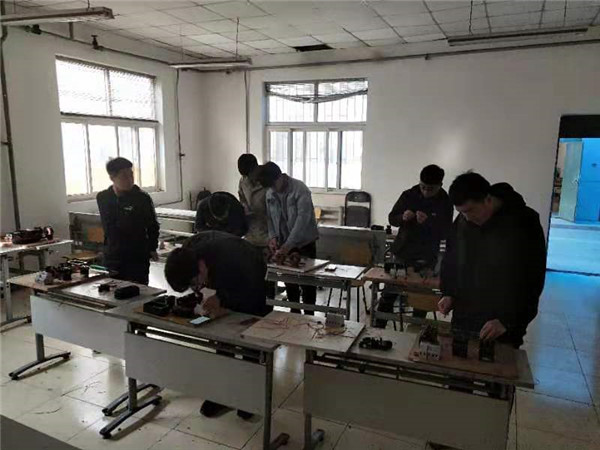 万象城官网赴北工院学生入首钢实训