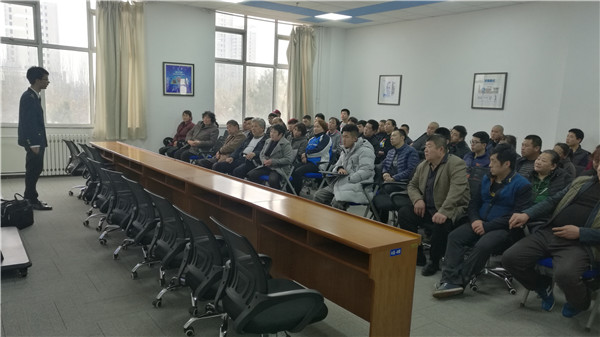 万象城官网开展食堂安全工作培训