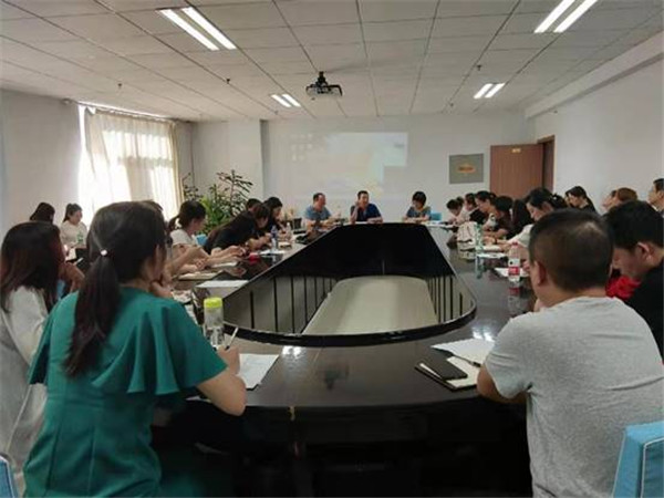 学生工作处召开2019级新生辅导员培训会