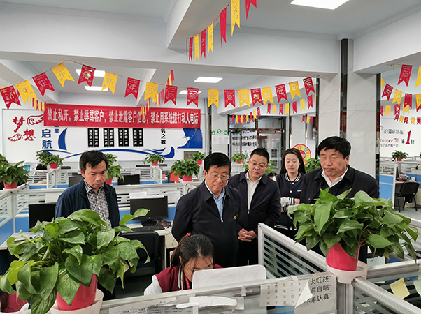 党委书记冯印涛调研指导怀安分院新学期工作