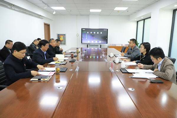 京东教育研究院常务副院长庞青一行到访万象城官网