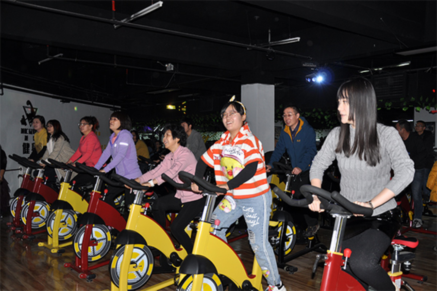 万象城官网教职工趣味文体竞赛活动圆满落幕