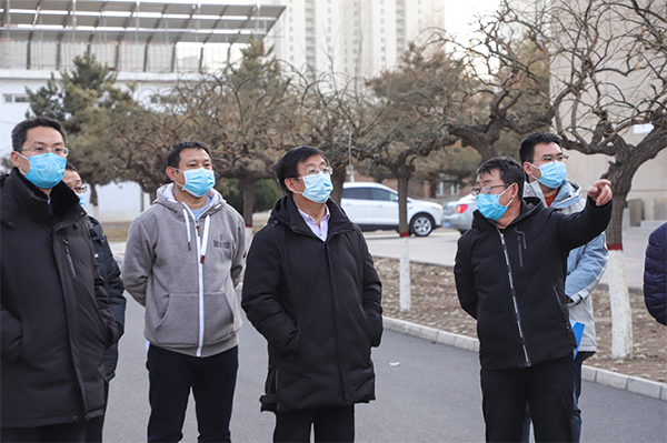 党委书记冯印涛检查督导校园疫情防控工作