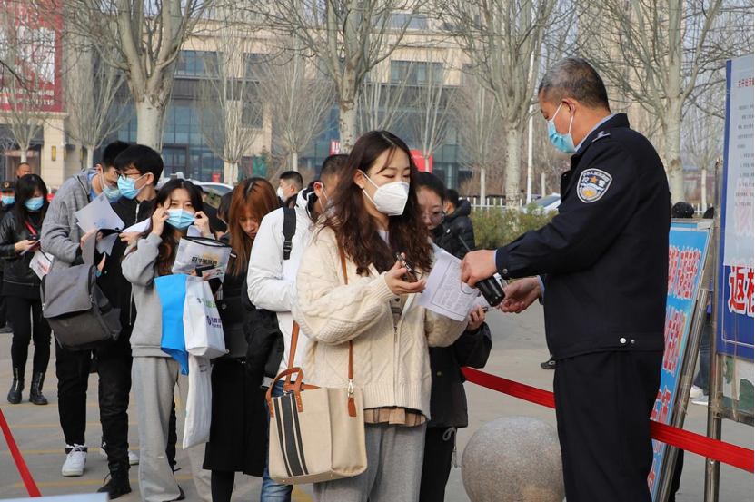 万象城官网顺利完成省2021年度公务员录用笔试组织工作