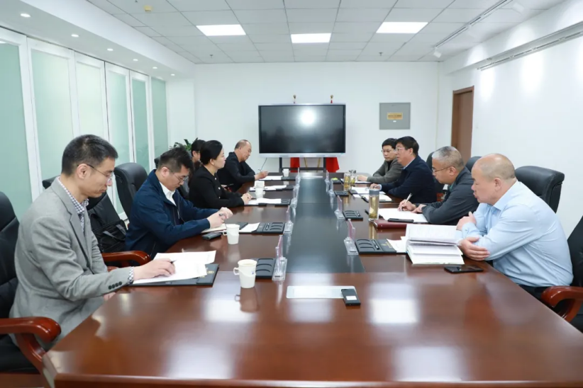 学院领导与中建投工程技术有限公司、中龙资产管理集团有限公司负责人进行座谈