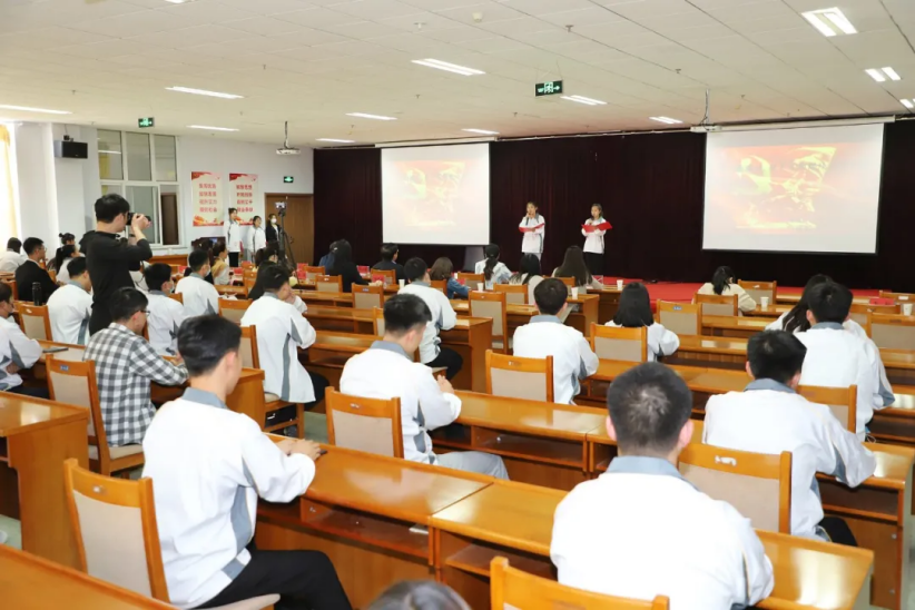 传承中华经典 庆祝建党百年 | 万象城官网“学党史 强信念 跟党走”大学生朗诵风采展示预选赛圆满落幕