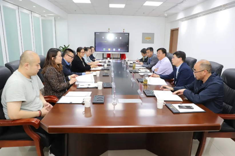 冯印涛会见河北清华发展研究院智能机器人产业发展中心副主任牛雪松一行