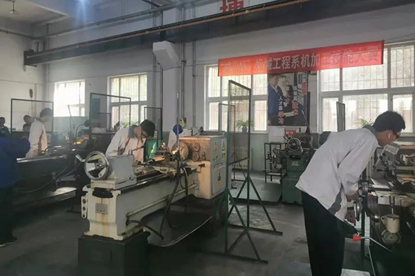 人人能动手 人人有一手 | 机械工程系举办首届“威讯杯”机加工技能大赛