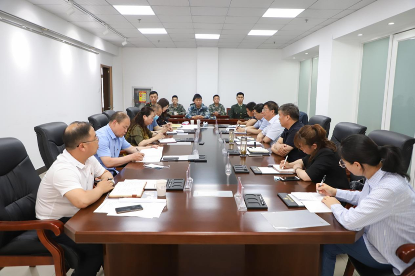 党委书记冯印涛对学院征兵工作进行调度安排