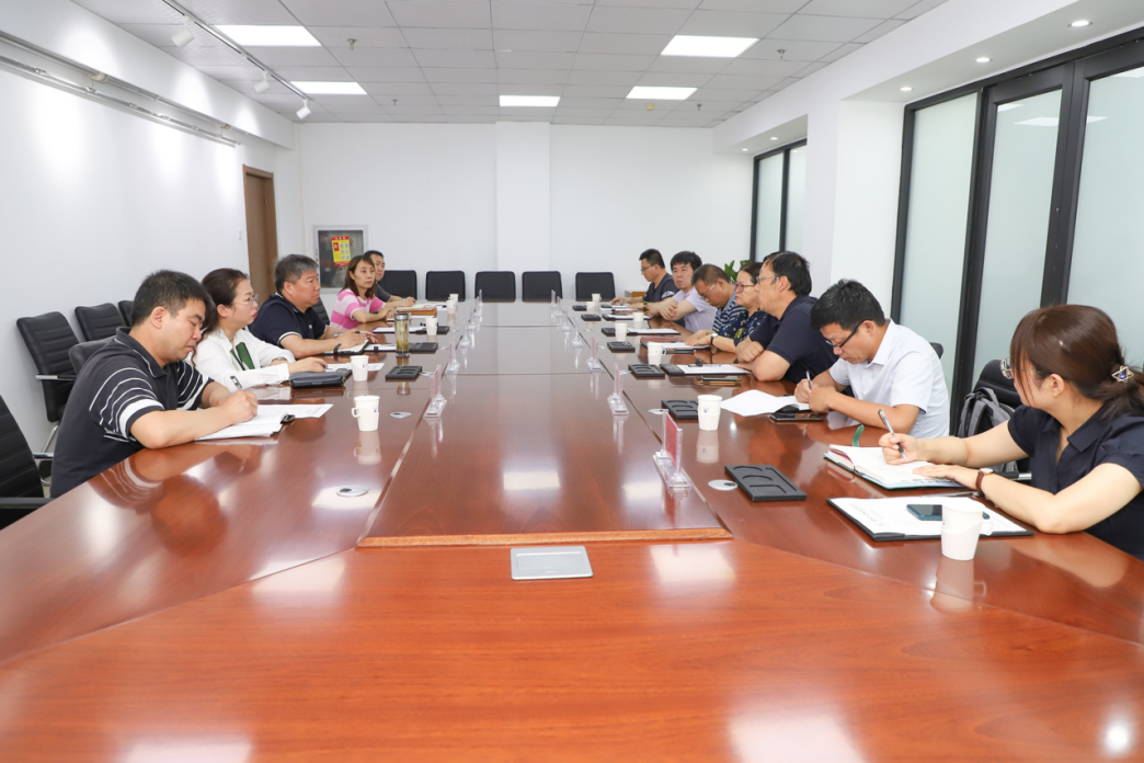 万博精英（清华万博）信息技术有限公司总经理黄健一行到访万象城官网