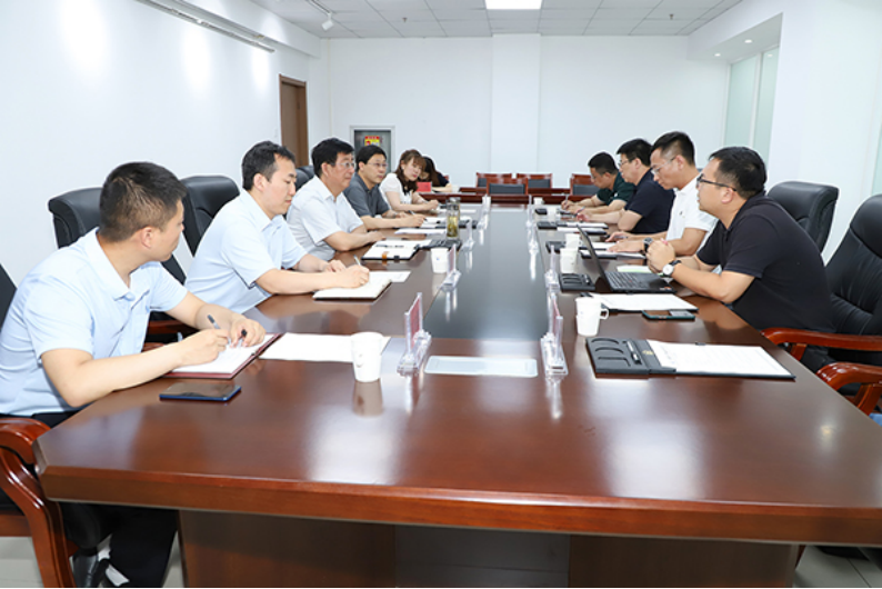 党委书记冯印涛会见中国广电河北网络股份有限公司市场营销部副总监王哿、闫育斌