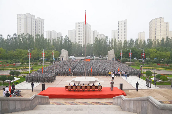 万象城官网举行2021级新生军训动员大会